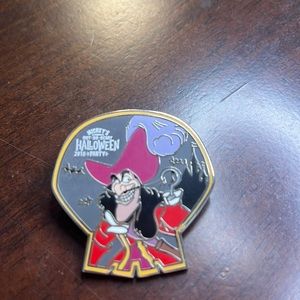 Disney Pin, 2018 Halloween Party Captain Hook